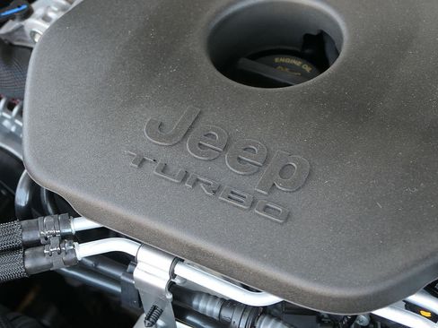 New 2026 Jeep Grand Cherokee Limited w/ Limited Altitude Package AWD/4WD image 29