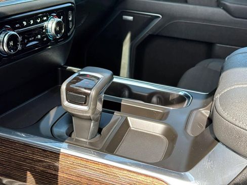 Used 2025 GMC Sierra 1500 Elevation w/ Preferred Package image 21