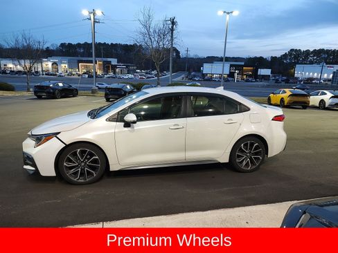 Used 2020 Toyota Corolla SE image 4