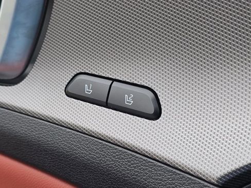 Certified 2025 Kia Sportage SX FWD image 25