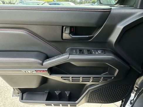 Used 2025 Toyota Tacoma TRD Pro image 21