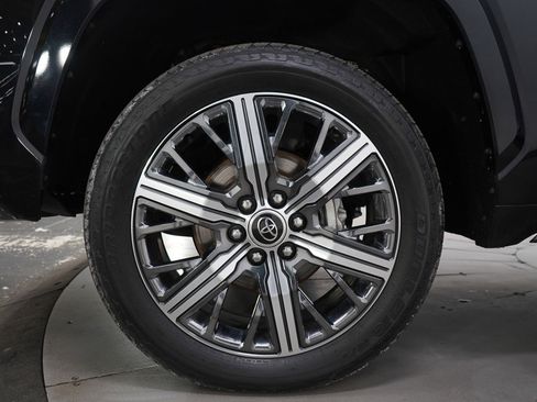 Used 2023 Toyota Tundra Capstone image 34