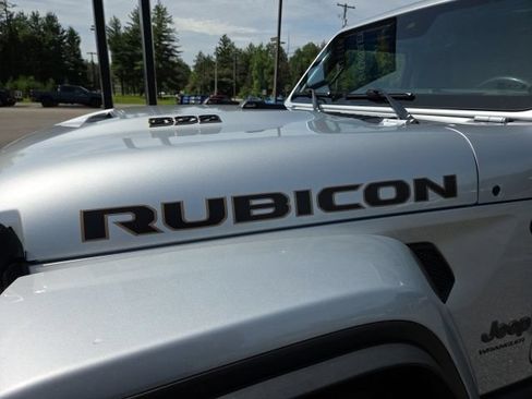 Used 2024 Jeep Wrangler Unlimited Rubicon 392 AWD/4WD image 46