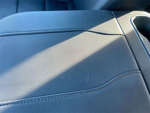 Used 2024 GMC Sierra 1500 SLT w/ SLT Premium Plus Package image 25