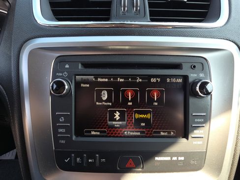 Used 2015 GMC Acadia SLE image 21