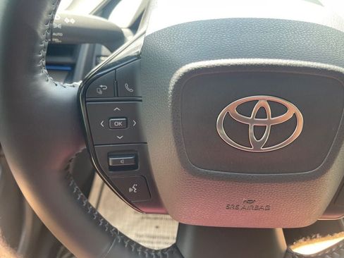 Used 2026 Toyota Prius XLE FWD image 15