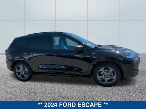 Certified 2024 Ford Escape ST-Line w/ Tech Pack #1 FWD image 6