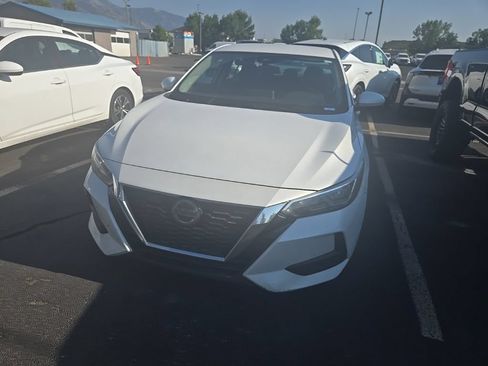 Used 2020 Nissan Sentra SV FWD image 2