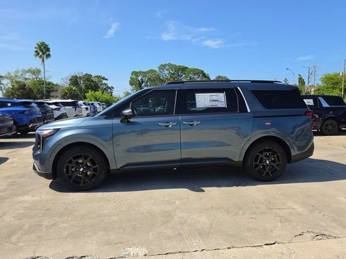 New 2027 Kia Carnival SX w/ Dark Edition Package FWD image 5