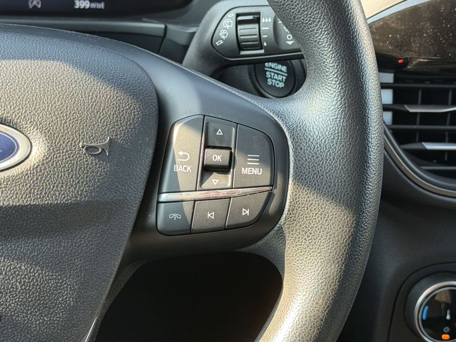 Used 2025 Ford Escape Active FWD image 21