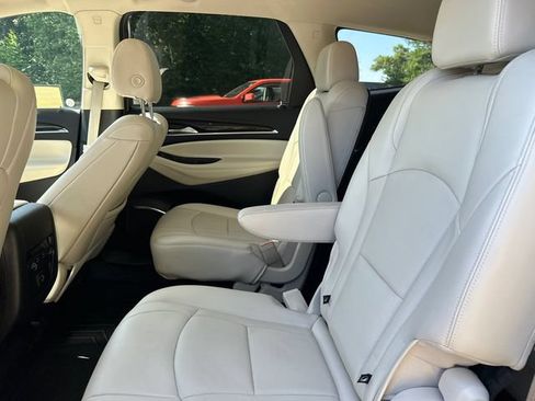 Used 2023 Buick Enclave Essence w/ Sport Touring Edition AWD/4WD image 19