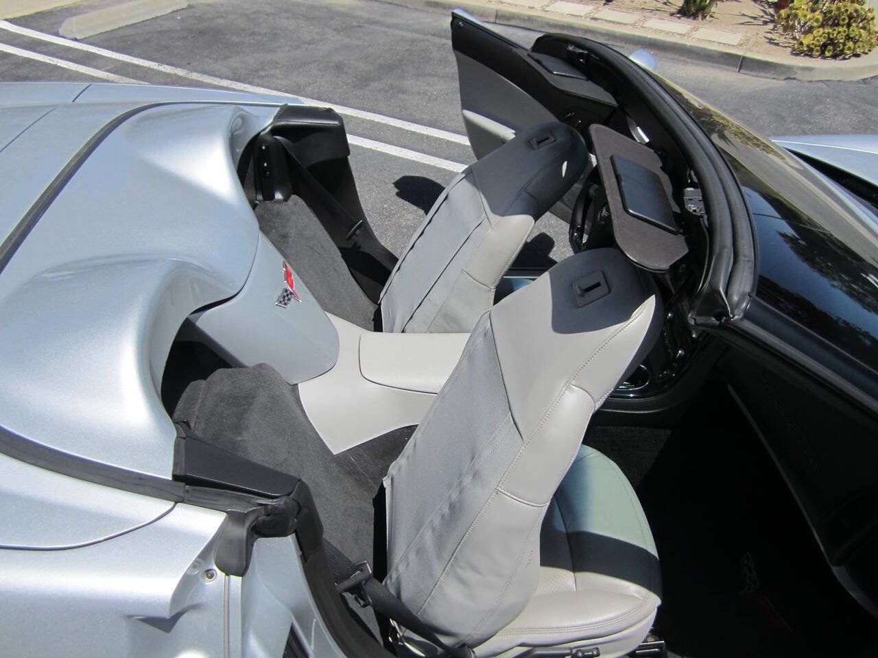 Used 2009 Chevrolet Corvette Convertible w/ Preferred Equipment Group RWD image 23
