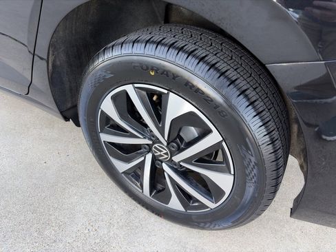 Used 2025 Volkswagen Jetta S image 8