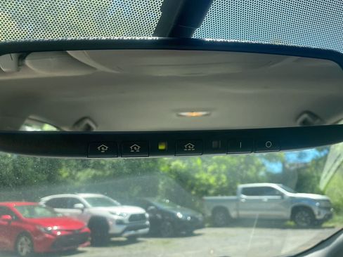 Used 2010 Toyota Prius Five FWD image 21