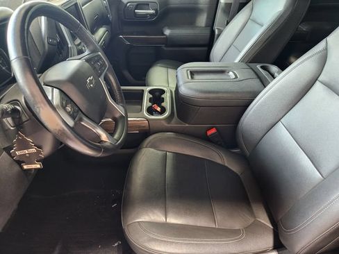 Used 2021 Chevrolet Silverado 1500 LT Trail Boss w/ Convenience Package II AWD/4WD image 9