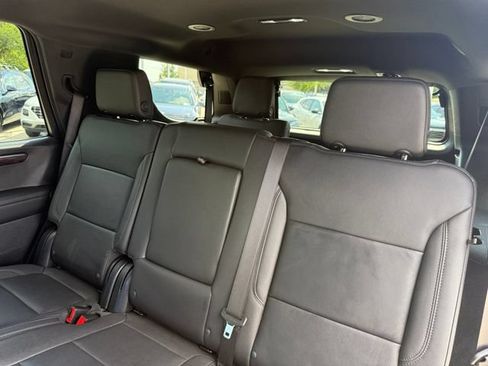 Used 2025 Chevrolet Tahoe LT RWD image 30