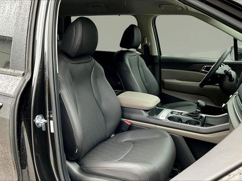 New 2026 Kia Carnival EX image 10