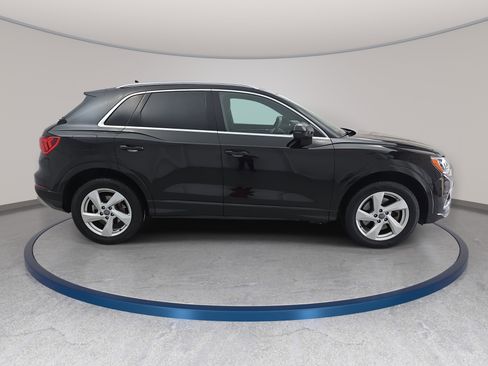 Used 2020 Audi Q3 2.0T Premium AWD/4WD image 4