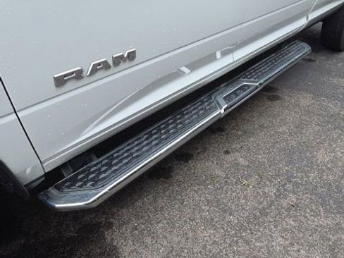 Used 2021 RAM 2500 Big Horn AWD/4WD image 32