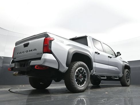 Used 2025 Toyota Tacoma TRD Off-Road AWD/4WD image 30