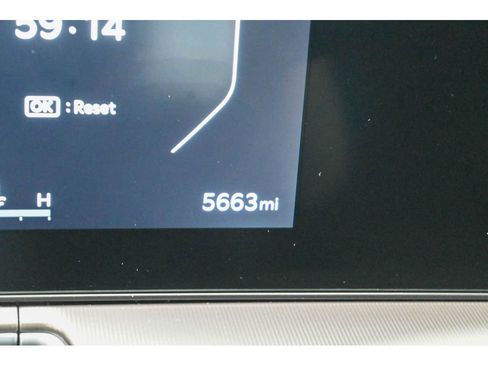 Certified 2025 Kia Sorento SX image 22