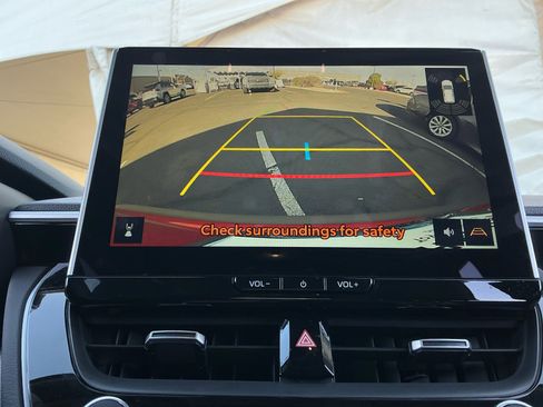 Certified 2026 Toyota Corolla Cross XLE image 29