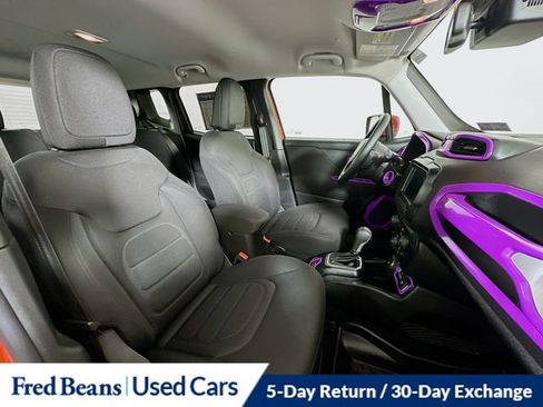 Used 2021 Jeep Renegade Latitude w/ Convenience Group AWD/4WD image 31