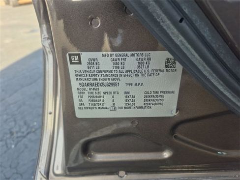 Used 2011 Buick Enclave CX image 29