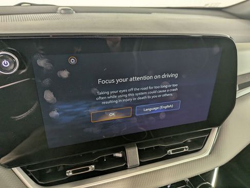 New 2026 Chevrolet Equinox LT w/ Convenience Package II image 24