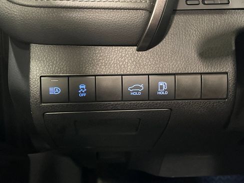 Used 2024 Toyota Camry XLE FWD image 29