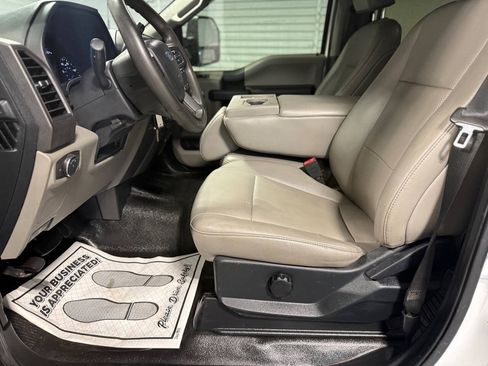 Used 2021 Ford F250 XL w/ Power Equipment Group AWD/4WD image 4