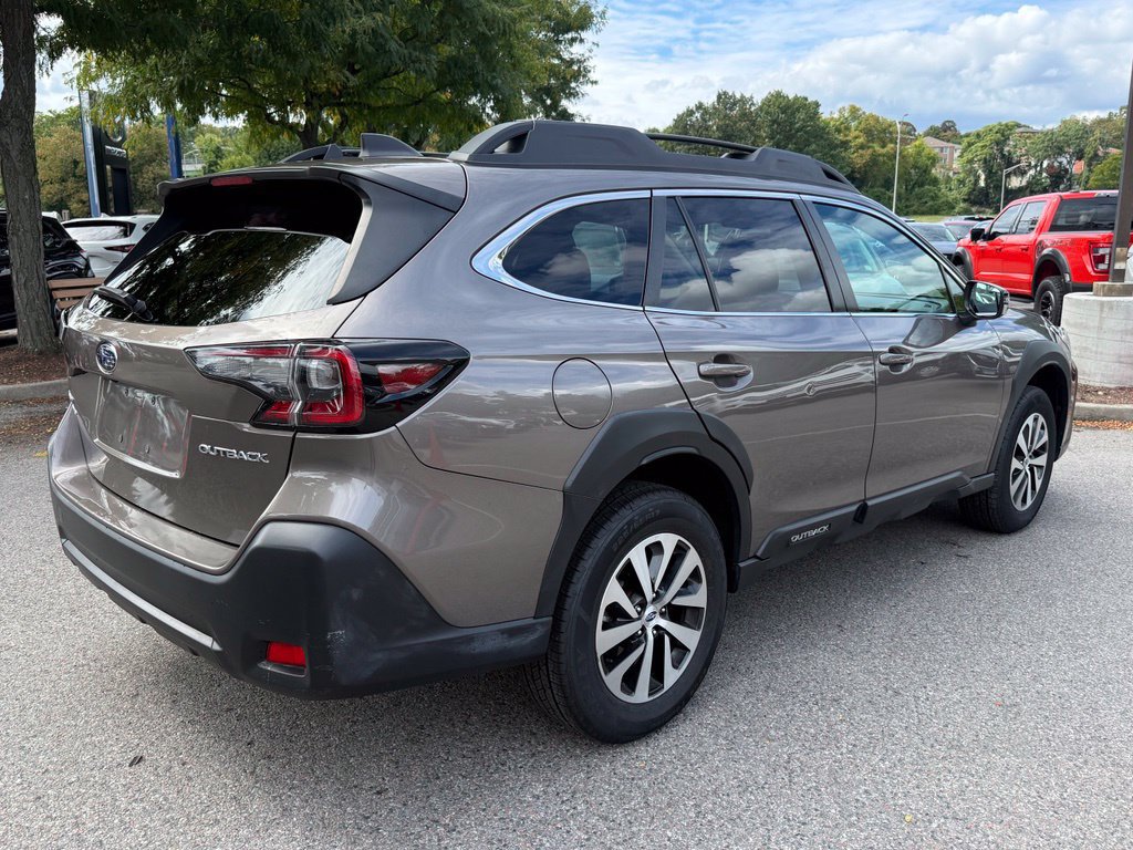 Certified 2024 Subaru Outback Premium AWD/4WD image 8