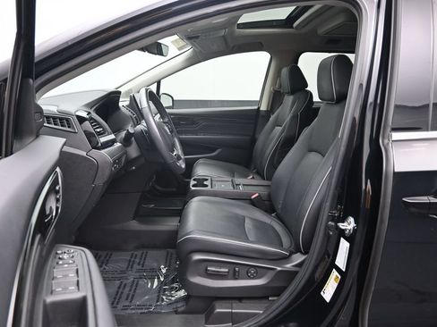 Used 2025 Honda Odyssey Elite image 18