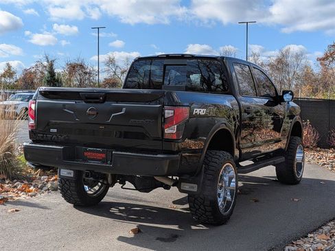 Used 2020 Nissan Titan PRO-4X w/ Pro-4x Convenience Package image 5