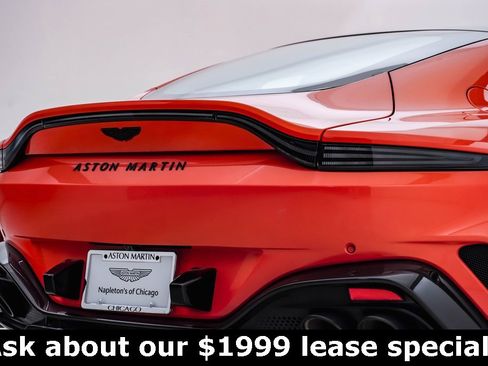 Used 2025 Aston Martin V8 Vantage Coupe image 11