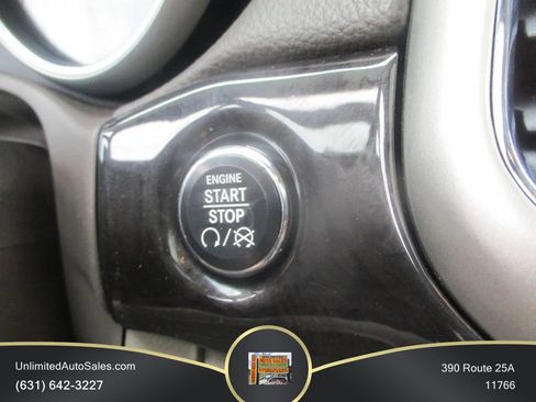 Used 2012 Jeep Grand Cherokee Laredo AWD/4WD image 11