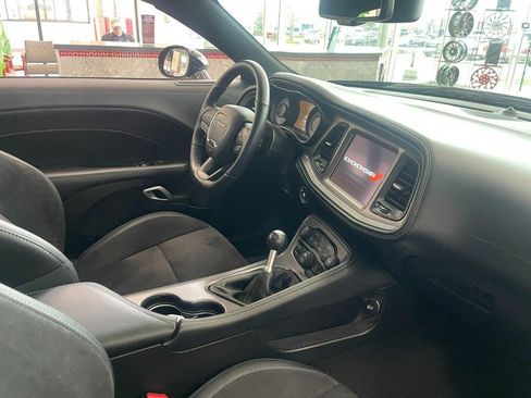 Used 2023 Dodge Challenger R/T w/ T/A Package image 11