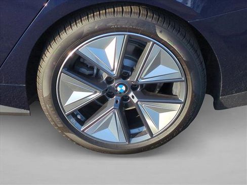 New 2026 BMW i4 eDrive40 w/ Premium Package RWD image 10