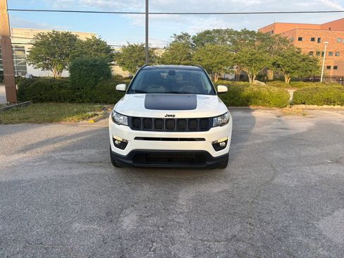 Used 2020 Jeep Compass Latitude AWD/4WD image 4