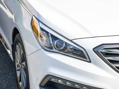 Used 2017 Hyundai Sonata Sport w/ Value Edition Package 02