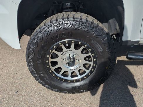 Used 2019 GMC Canyon 2WD Crew Cab w/ Convenience Package image 31