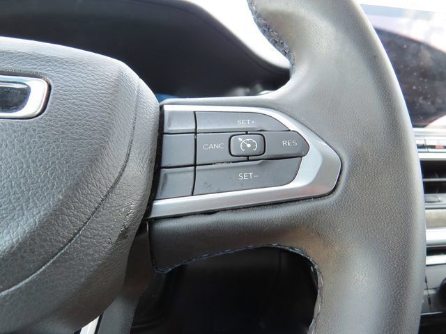 Used 2022 Jeep Compass Latitude FWD image 10