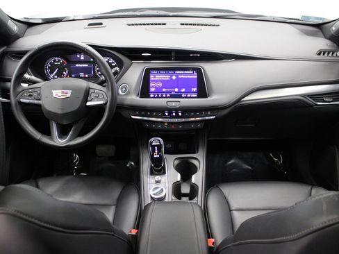 Certified 2022 Cadillac XT4 Premium Luxury w/ Enhanced Visibility Package image 18