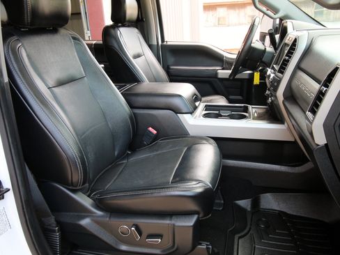 Used 2019 Ford F350 Lariat w/ Lariat Value Package AWD/4WD image 41