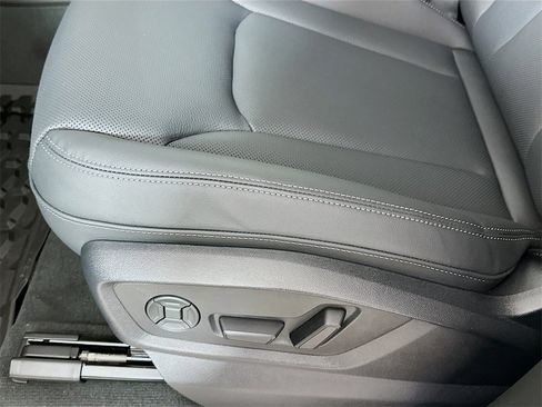 New 2025 Audi Q7 3.0T Premium Plus image 9