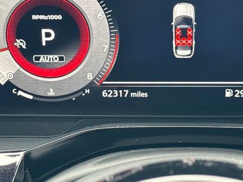 Used 2023 Nissan Pathfinder Platinum image 16