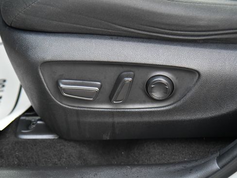 Used 2023 Toyota RAV4 XLE image 17