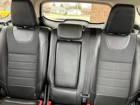 Used 2016 Ford Escape SE w/ SE Chrome Package image 20