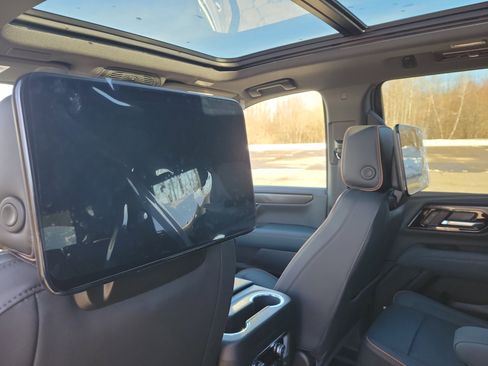 New 2026 GMC Yukon AT4 w/ AT4 Premium Plus Package image 27