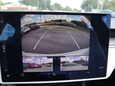 Used 2023 Tesla Model S Plaid AWD/4WD image 21
